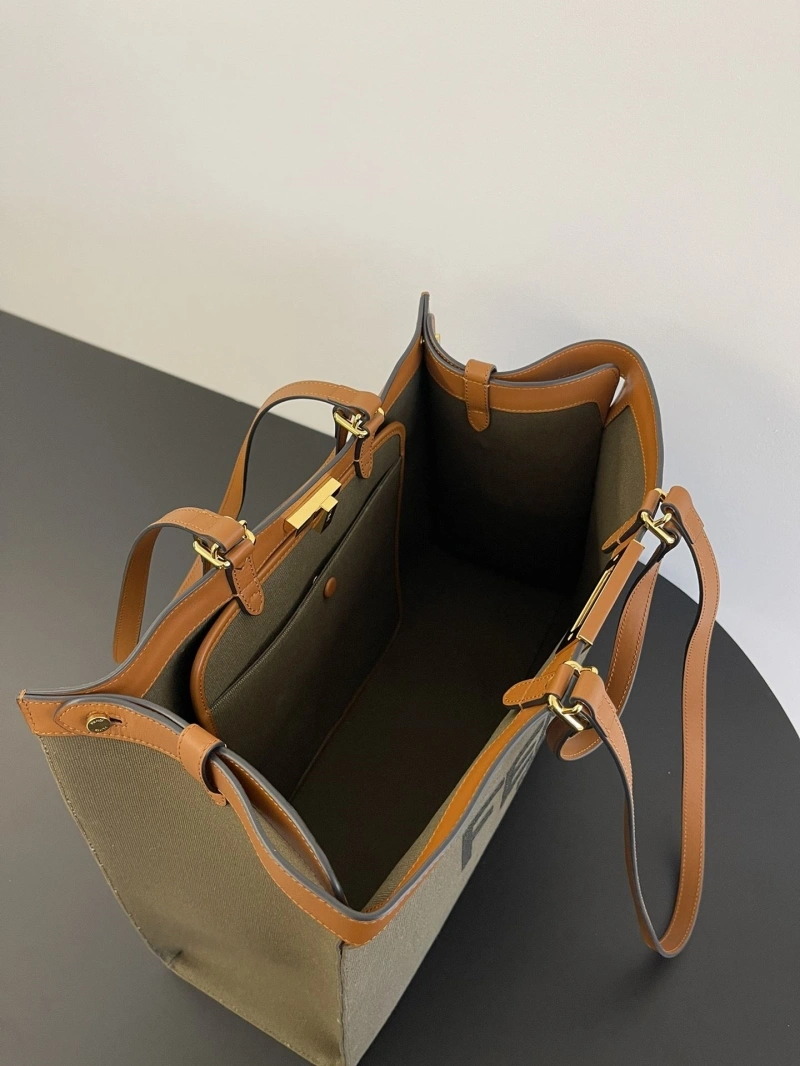 Fendi Shopping Bags 4370-0015