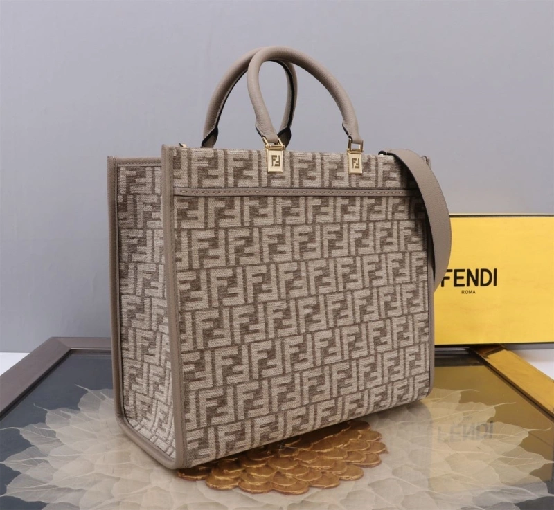 Fendi Shopping Bags 4370-0020