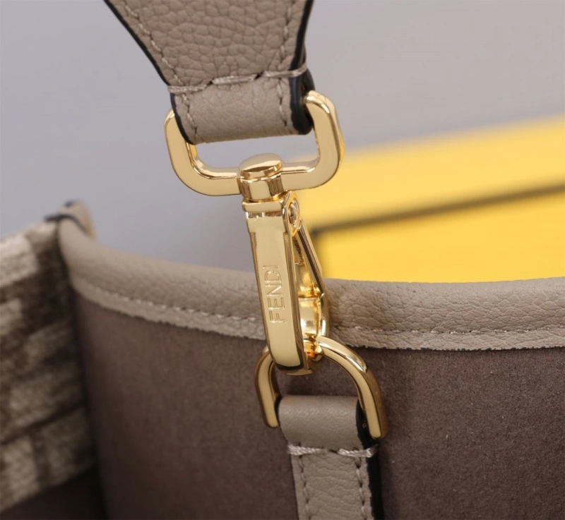 Fendi Shopping Bags 4370-0020