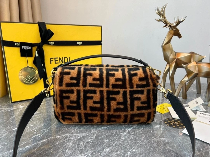 Fendi Satchel Bags 4370-0038