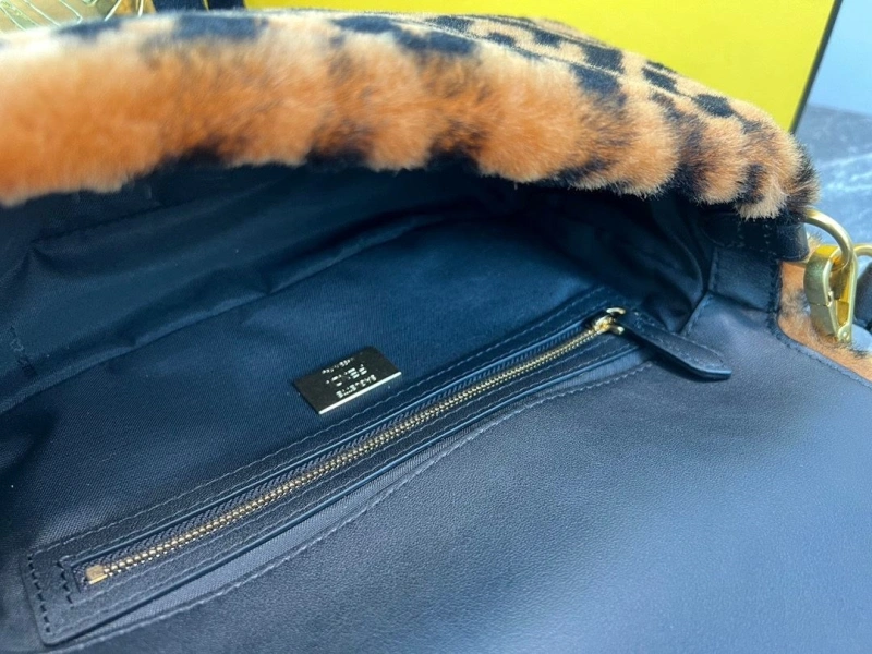 Fendi Satchel Bags 4370-0038