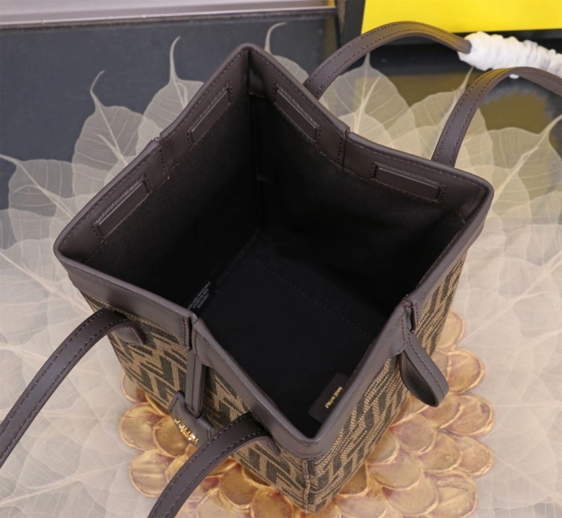 Fendi Shopping Bags 4370-0049