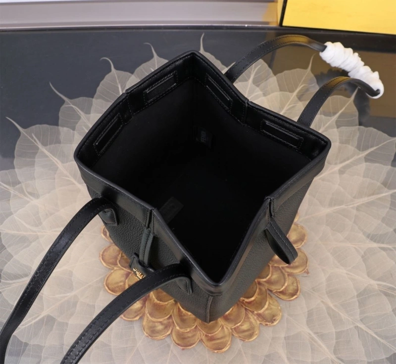 Fendi Shopping Bags 4370-0050