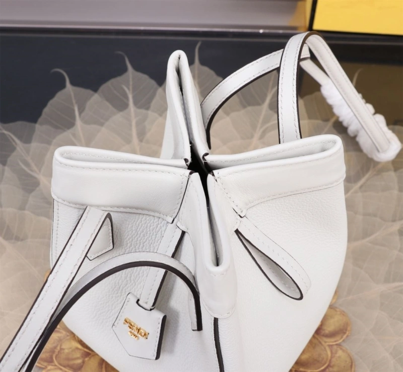 Fendi Shopping Bags 4370-0051