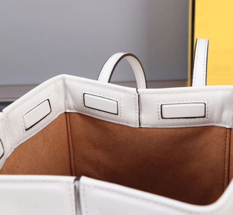 Fendi Shopping Bags 4370-0051