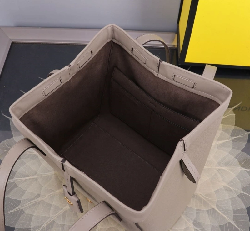 Fendi Shopping Bags 4370-0054