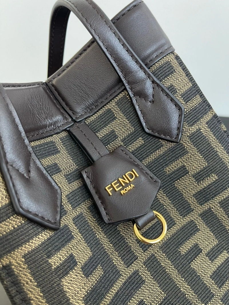 Fendi Shopping Bags 4370-0068