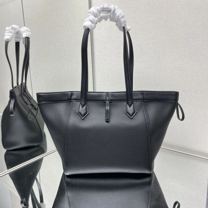 Fendi Shopping Bags 4370-0070