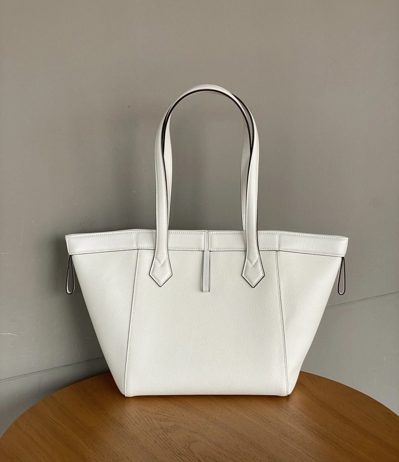 Fendi Shopping Bags 4370-0071