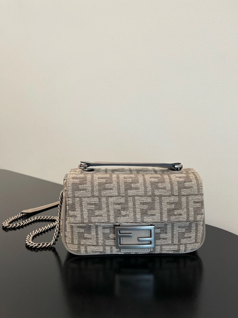 Fendi Satchel Bags 4370-0086