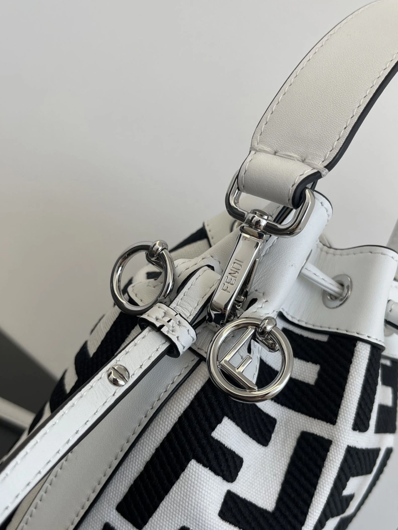 Fendi Bucket Bags 4370-0122