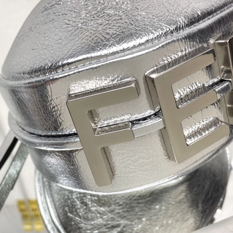 Fendi Satchel Bags 4370-0151