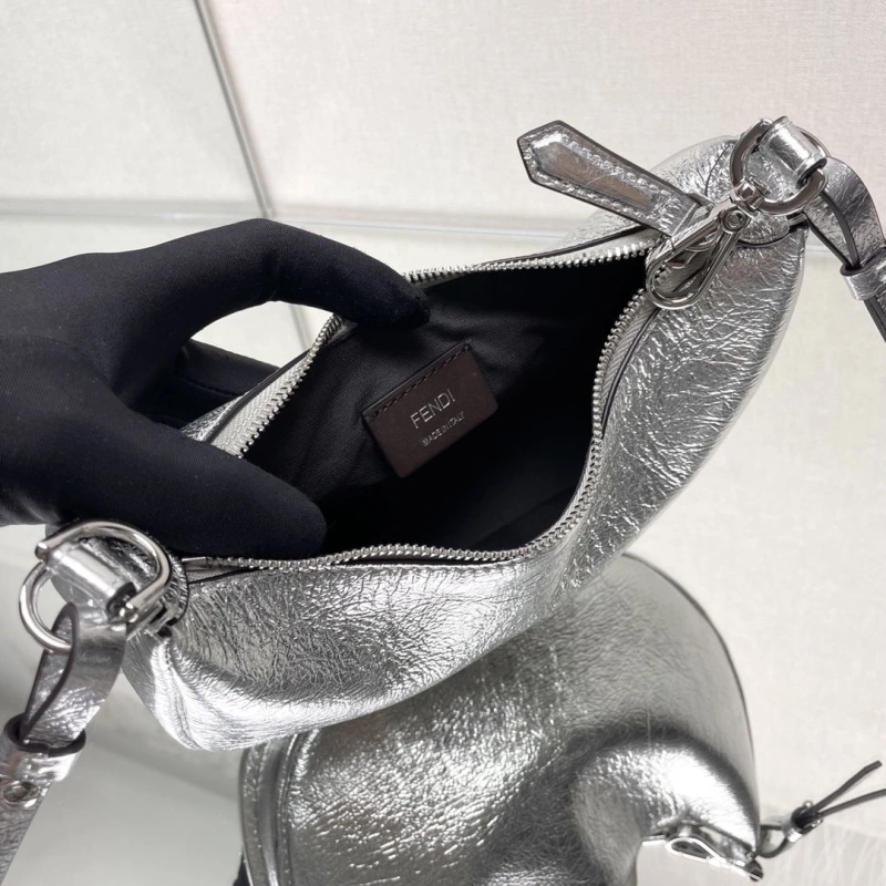Fendi Satchel Bags 4370-0151