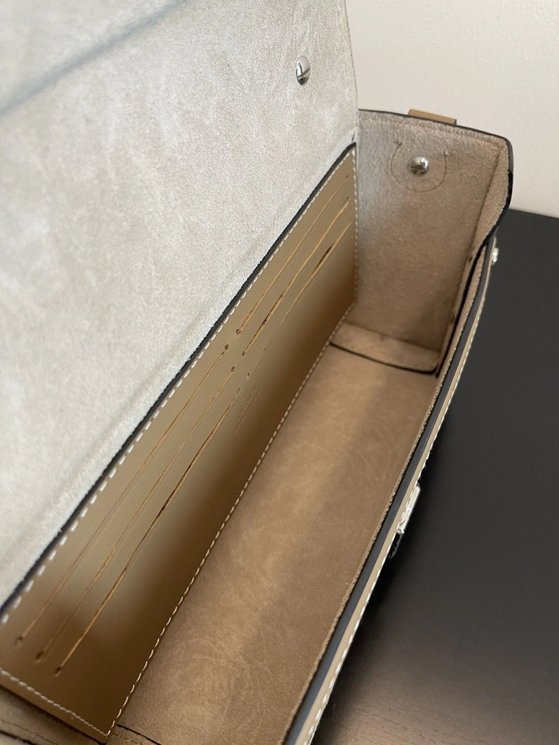 F**di satchel bags 4370-0288