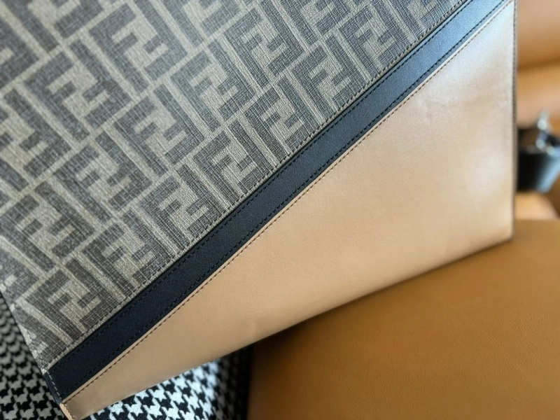 Fendi Shopping Bags 4370-0300