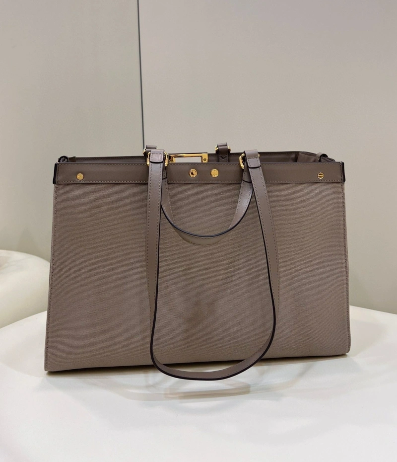 Fendi Shopping Bags 4370-0326