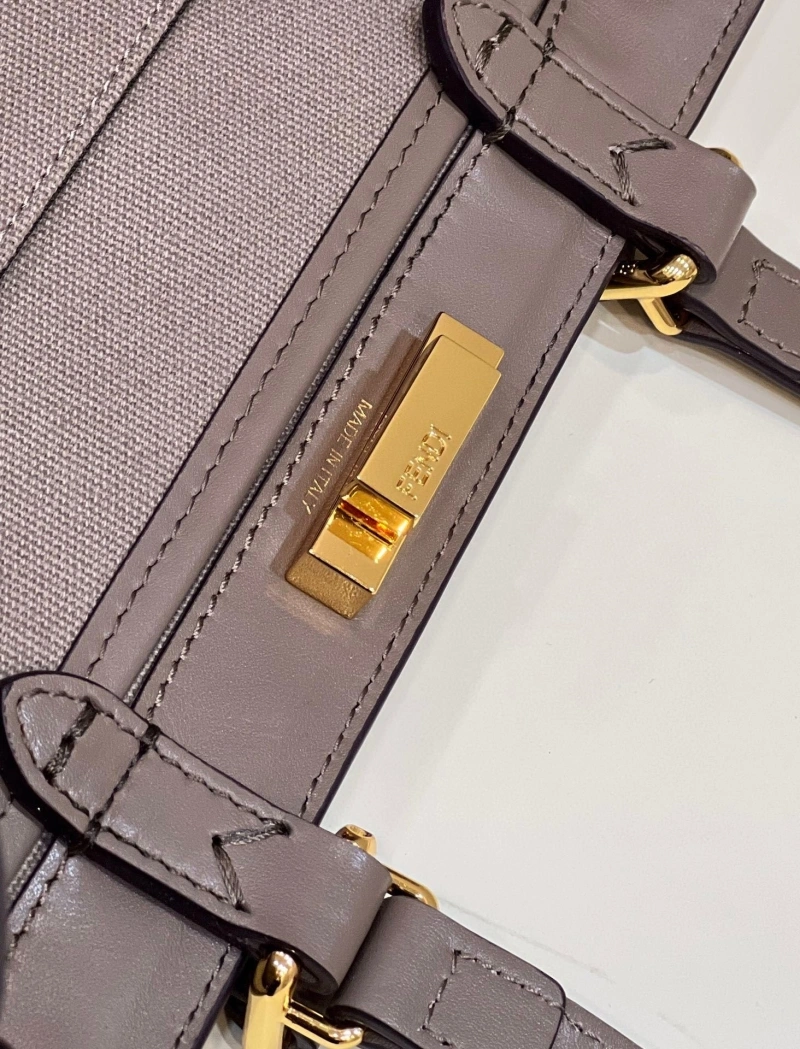 Fendi Shopping Bags 4370-0326