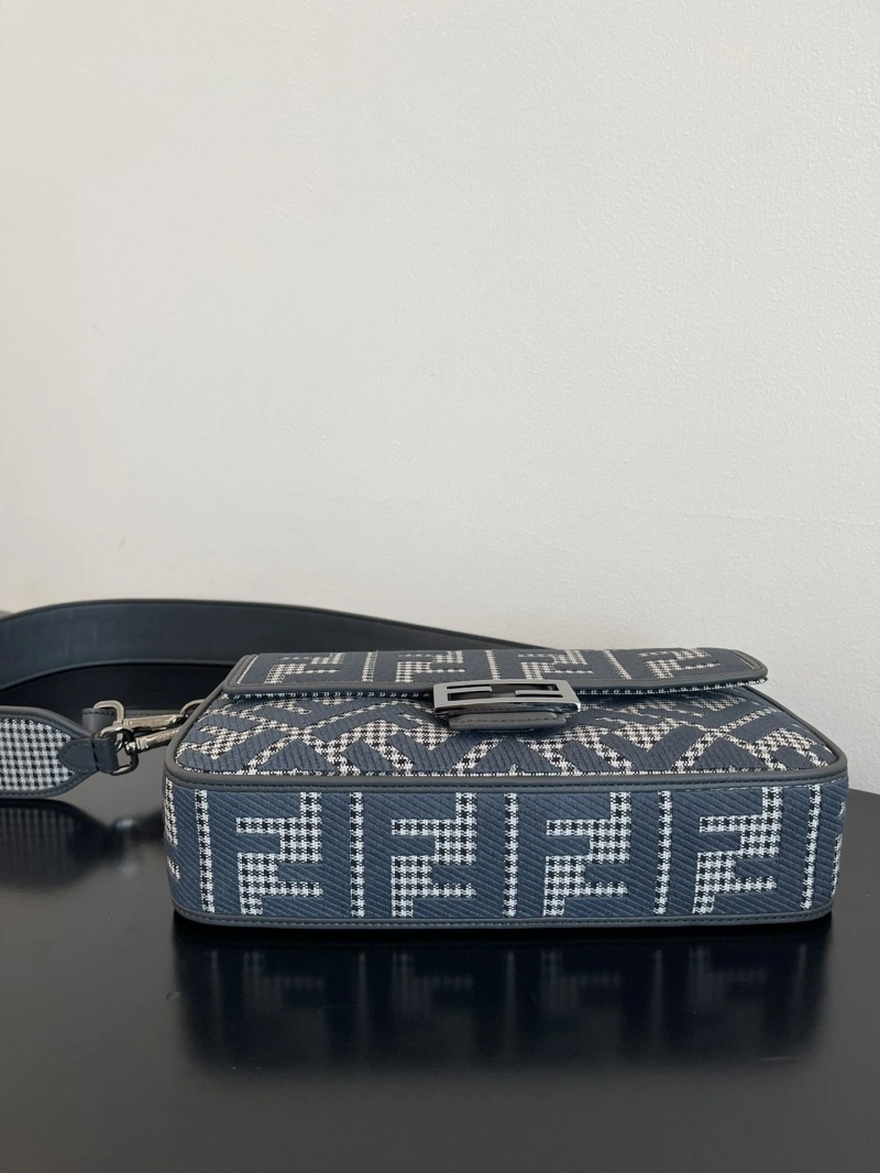 Fendi Baguette Bags 4370-0330