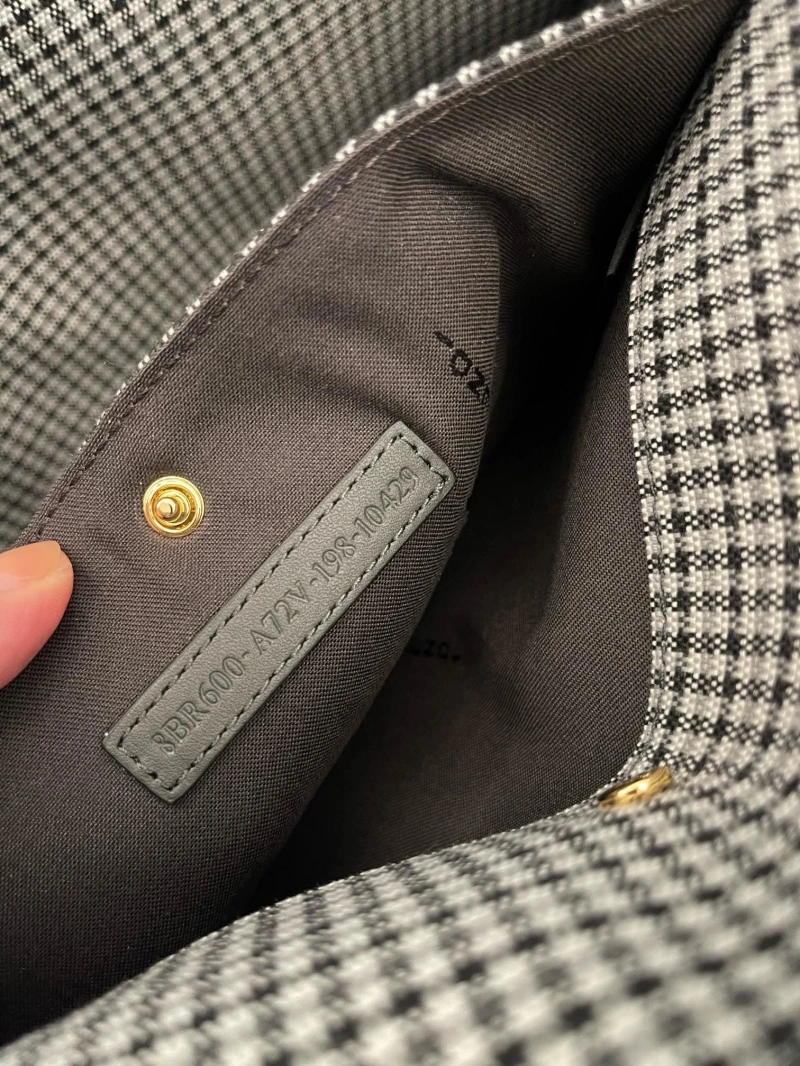 Fendi Shopping Bags 4370-0331