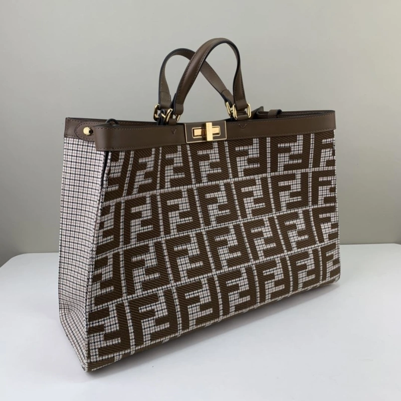 Fendi Shopping Bags 4370-0332