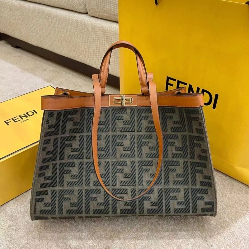 Fendi Shopping Bags 4370-0334
