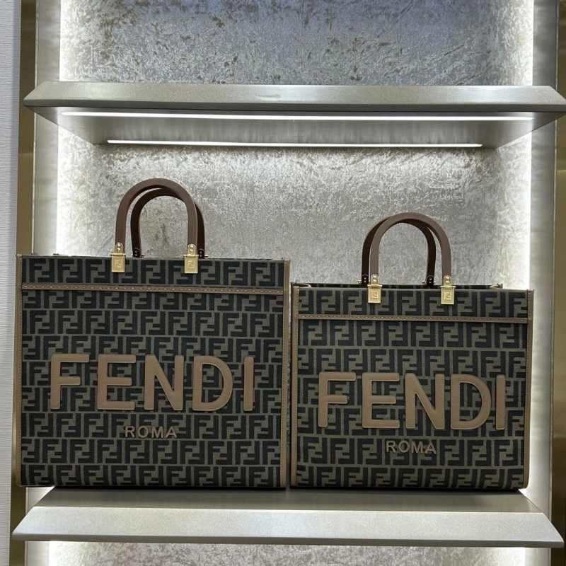 Fendi Shopping Bags 4370-0357