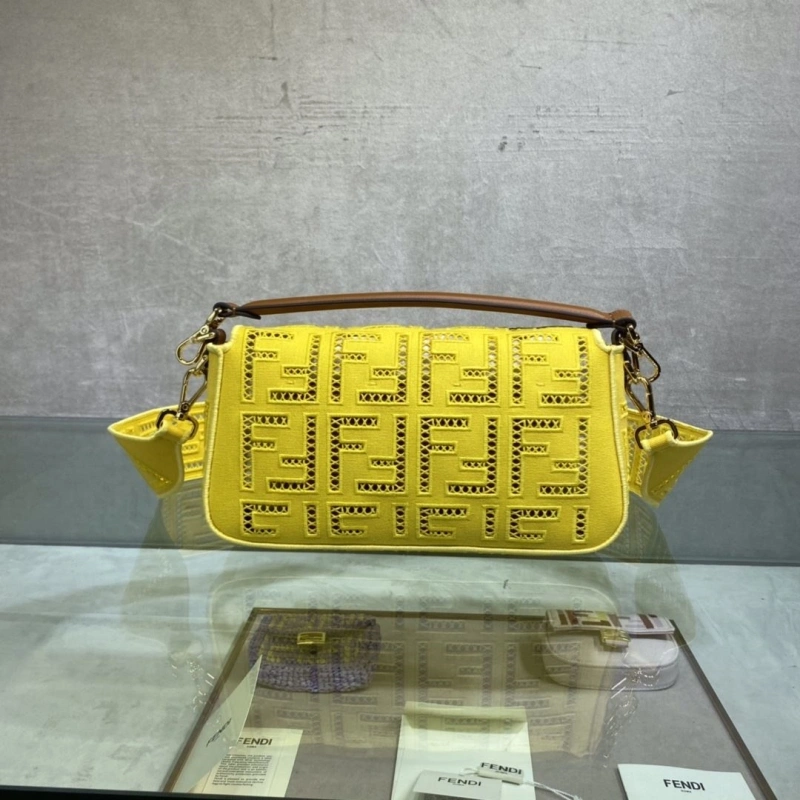 Fendi Baguette Bags 4370-0366
