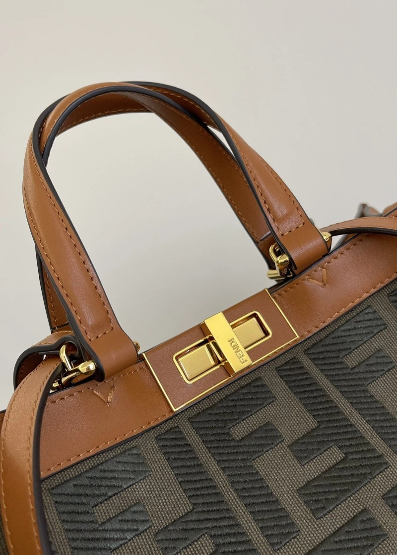 Fendi Shopping Bags 4370-0377