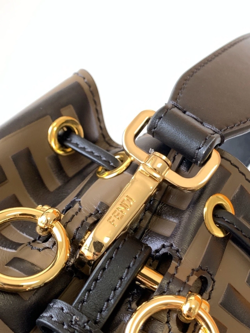 F**di bucket bags 4370-0384