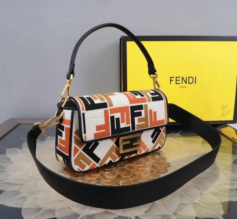Fendi Baguette Bags 4370-0394