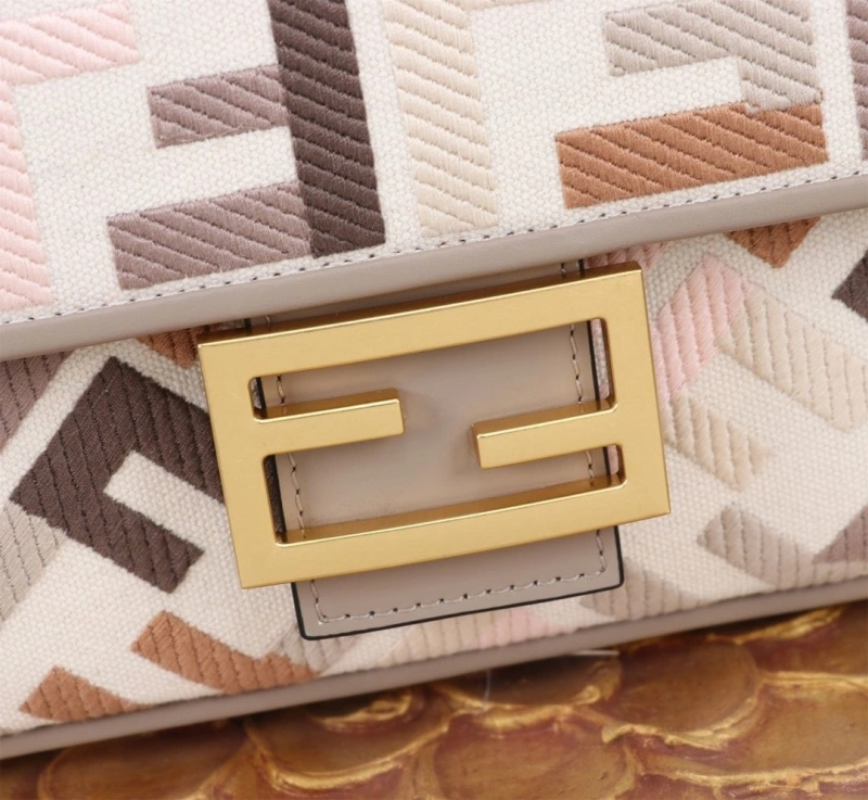 Fendi Baguette Bags 4370-0396