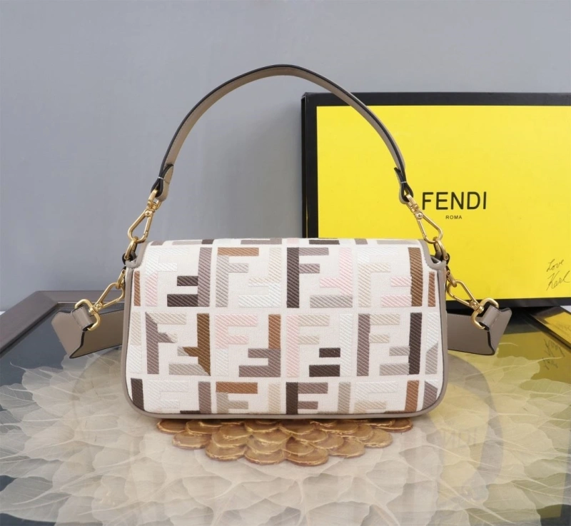 Fendi Baguette Bags 4370-0396