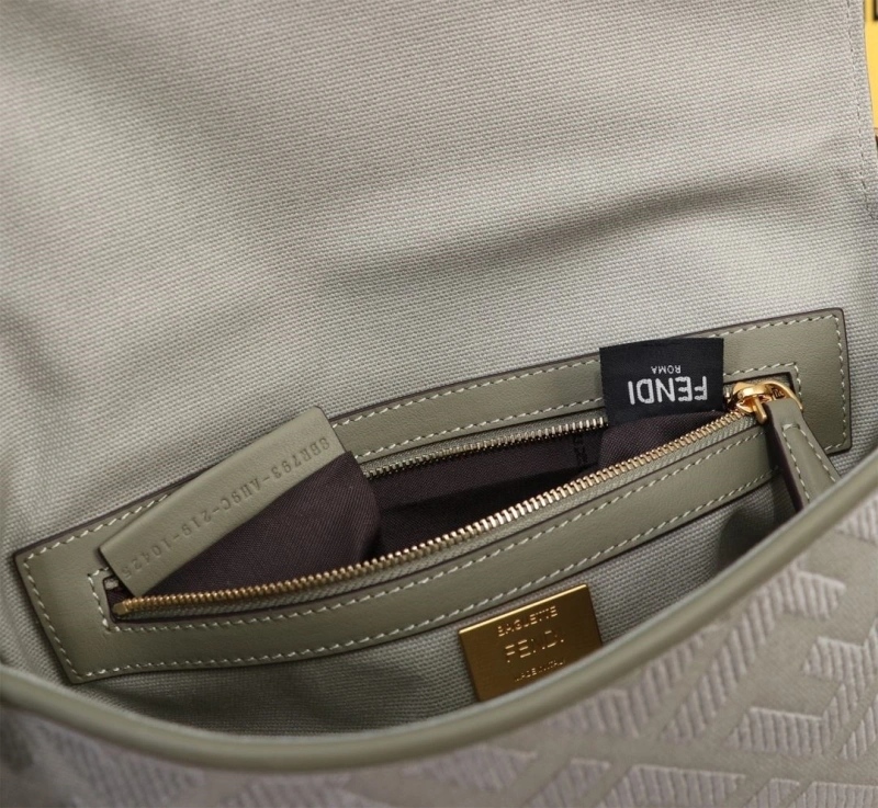 Fendi Baguette Bags 4370-0400