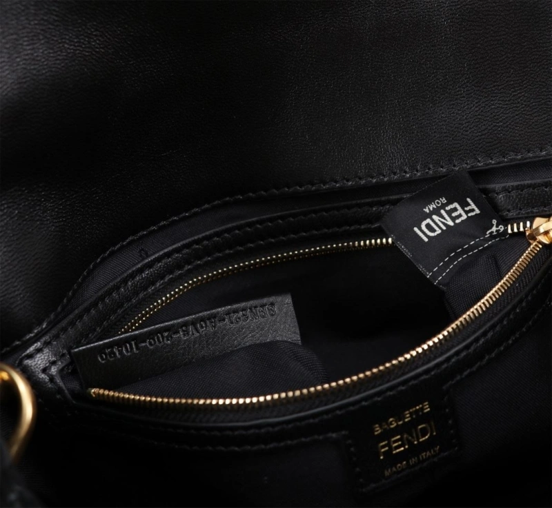 Fendi Satchel Bags 4370-0401