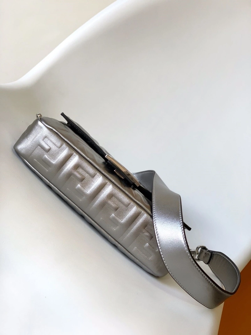 Fendi Baguette Bags 4370-0411