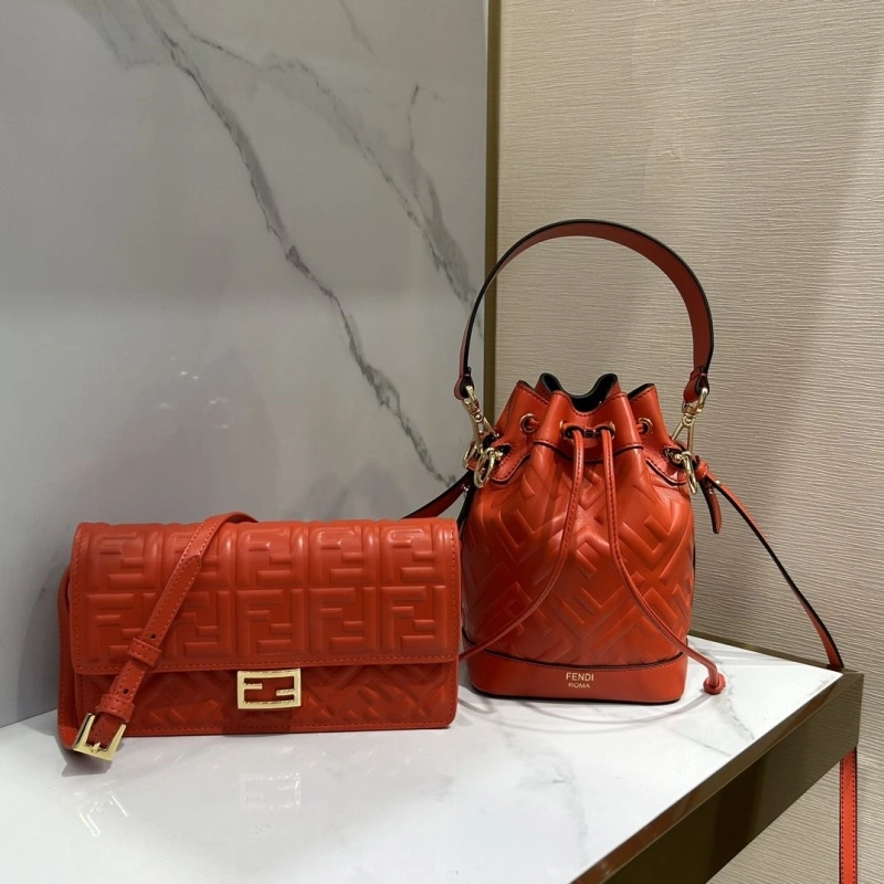 Fendi Bucket Bags 4370-0568