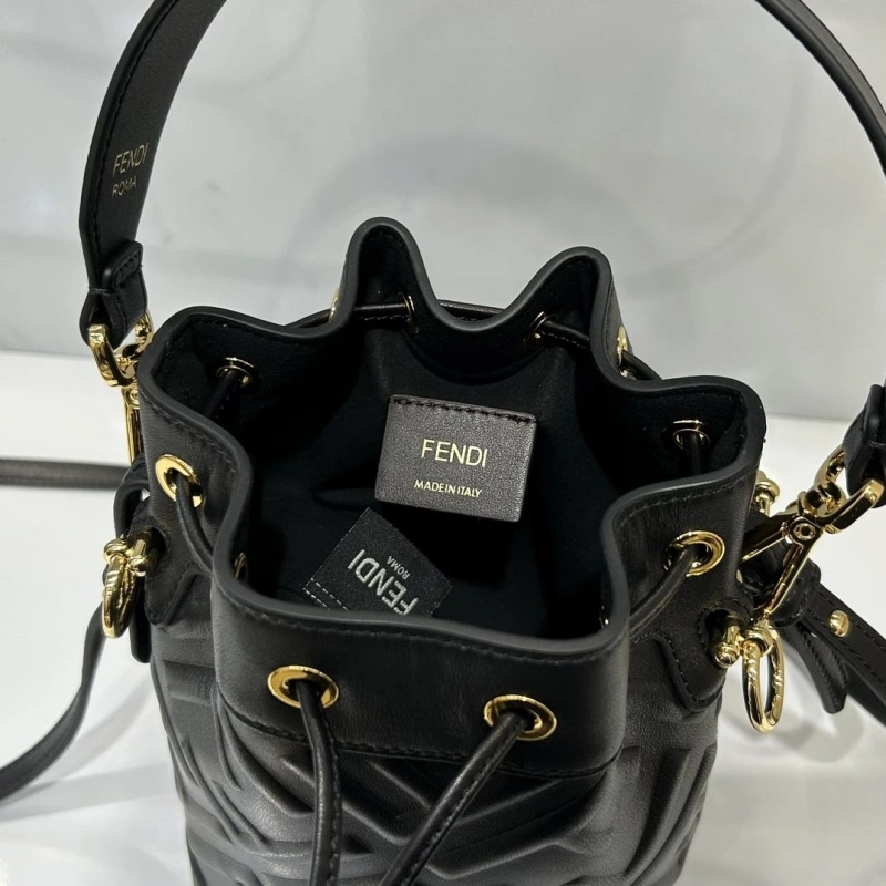 F**di bucket bags 4370-0570