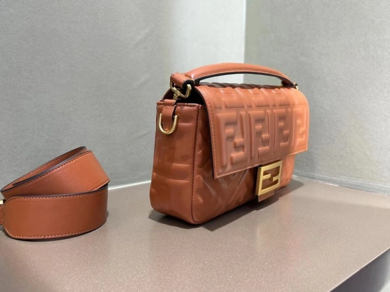 Fendi Baguette Bags 4370-0588