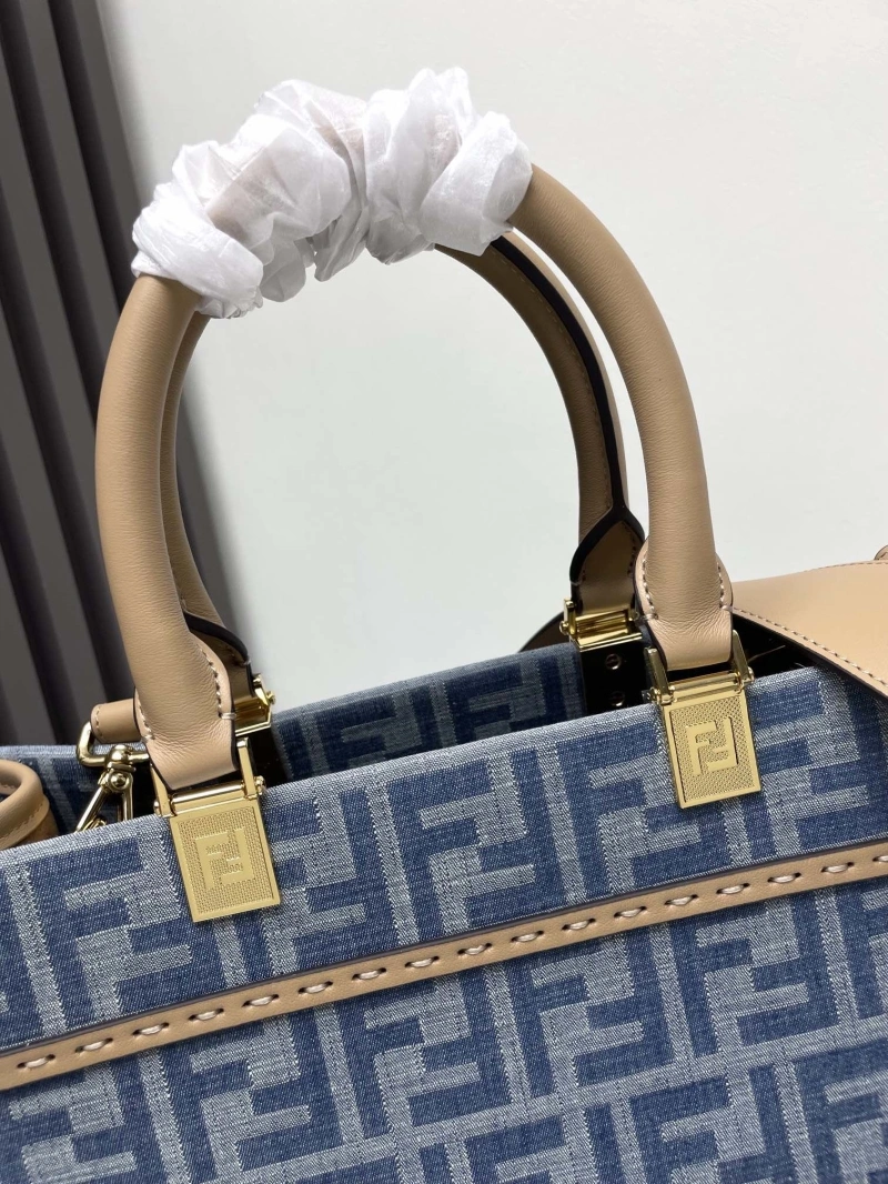 Fendi Shopping Bags 4370-0616