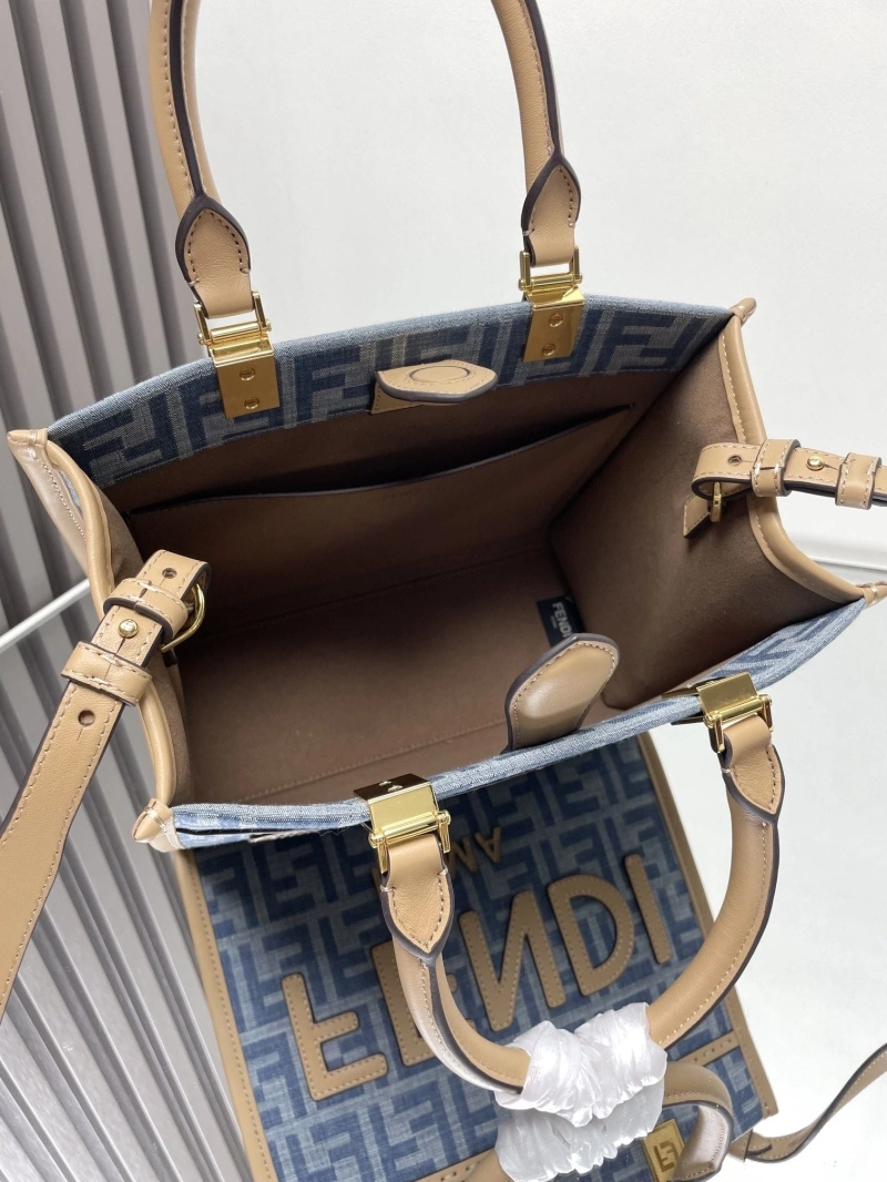 Fendi Shopping Bags 4370-0617