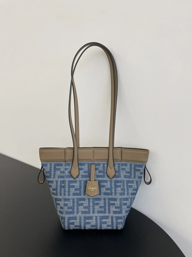 Fendi Shopping Bags 4370-0620