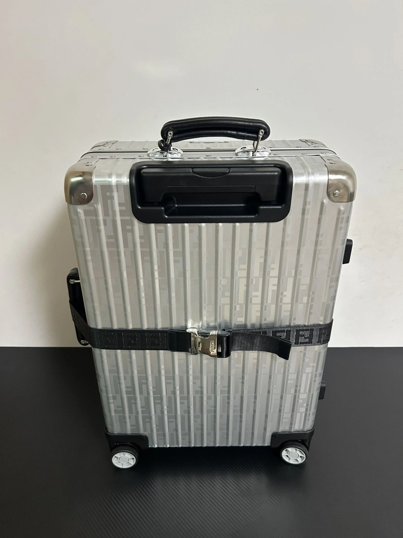 Rimowa Suitcase 4461-0405