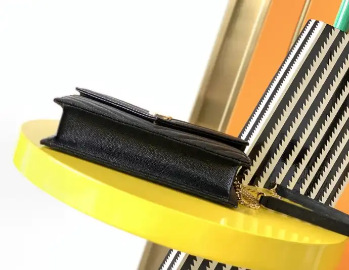 Gvc*1 satchel bags 4837a-0020