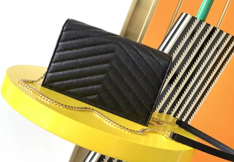 Gvc*1 satchel bags 4837a-0020