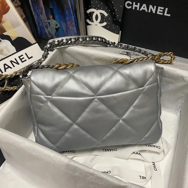 Ch**el 19 flap bag trendy 70