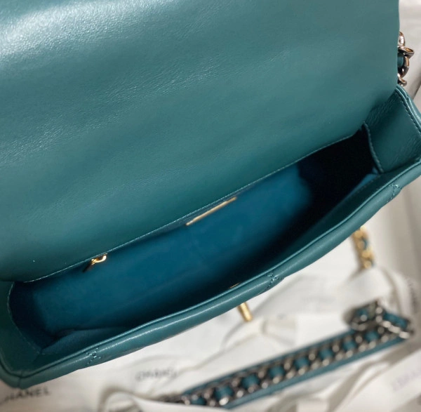 Ch**el 19 flap bag popular 72