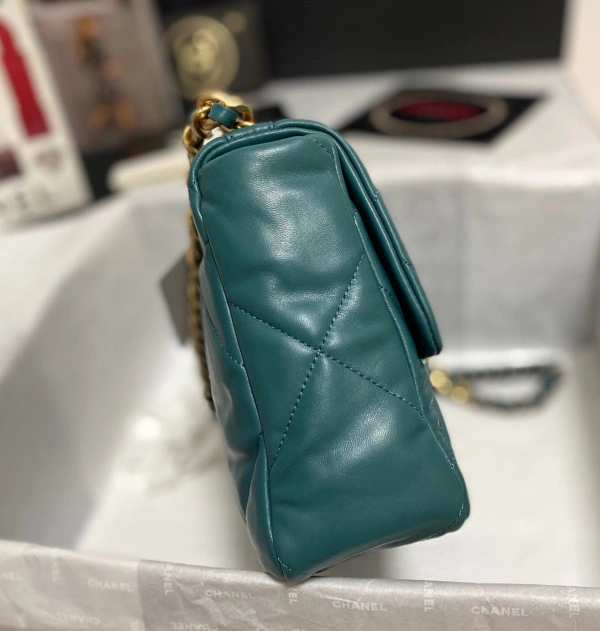 Ch**el 19 flap bag popular 72