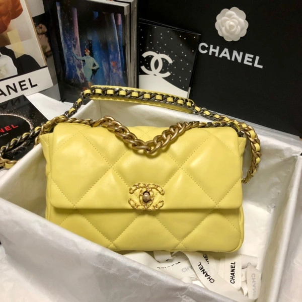 Ch**el 19 flap bag welldesigned 66