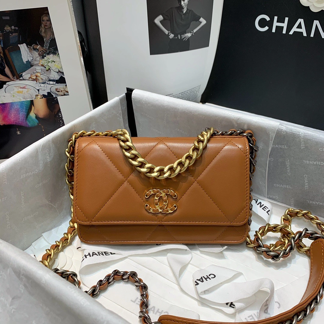 Ch**el19 wallet on chain sportinspired 63