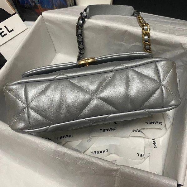 Ch**el 19 flap bag trendy 70